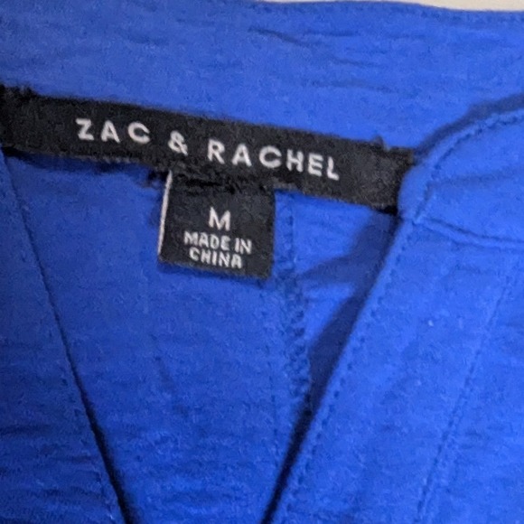 ZAC & RACHEL Royal Blue  V Neck Roll Tab Sleeve Tunic Top Women's Medium - Picture 9 of 10